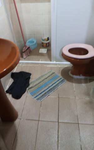 Casa à venda com 160m², 2 quartos e 3 vagasBanheiro