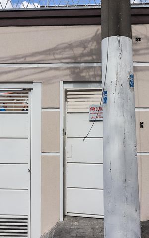 Casa de condomínio para alugar com 68m², 2 quartos e 2 vagasFachada
