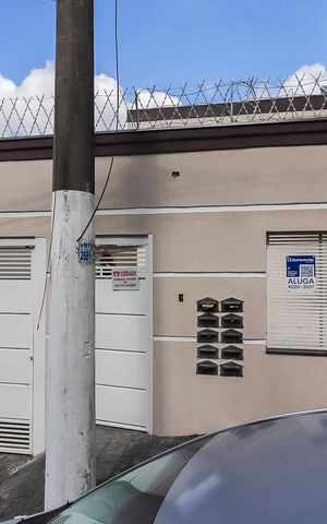 Casa de condomínio para alugar com 68m², 2 quartos e 2 vagasFachada