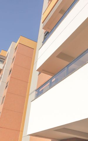 Apartamento à venda com 95m², 3 quartos e 2 vagas Apartamento à venda com 95m², 3 quartos e 2 vagasFachada