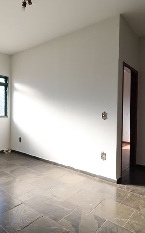 Casa para alugar com 400m², 4 quartos e 2 vagasSala 2 andar