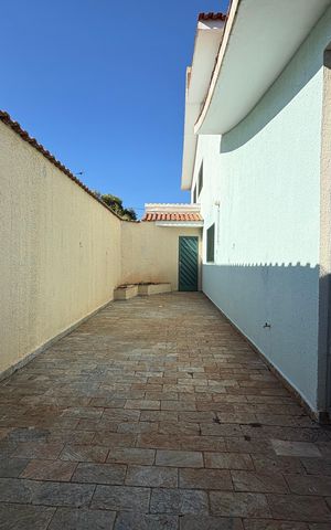 Casa para alugar com 400m², 4 quartos e 2 vagas Casa para alugar com 400m², 4 quartos e 2 vagasÁrea comum