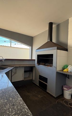 Casa para alugar com 400m², 4 quartos e 2 vagas Casa para alugar com 400m², 4 quartos e 2 vagasÁrea comum