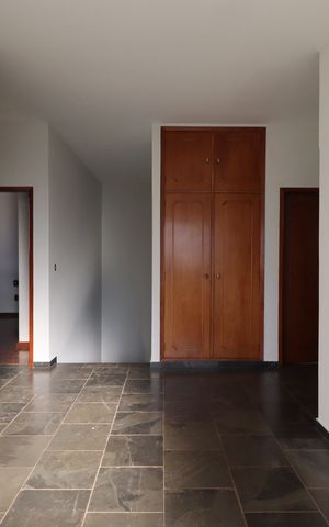 Casa para alugar com 400m², 4 quartos e 2 vagasSala 2 andar