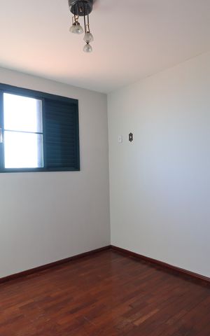 Casa para alugar com 400m², 4 quartos e 2 vagasQuarto 1