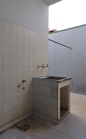 Casa para alugar com 400m², 4 quartos e 2 vagasÁrea de Serviço