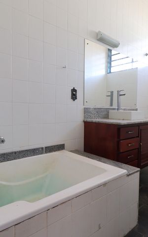 Casa para alugar com 400m², 4 quartos e 2 vagasBanheiro da Suíte 2