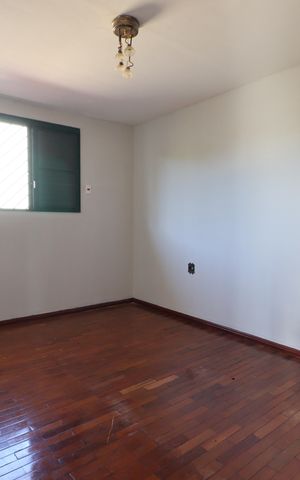 Casa para alugar com 400m², 4 quartos e 2 vagasSuíte 2