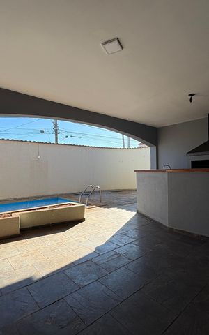 Casa para alugar com 400m², 4 quartos e 2 vagas Casa para alugar com 400m², 4 quartos e 2 vagasÁrea comum