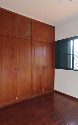 Casa para alugar com 400m², 4 quartos e 2 vagasSuíte 1