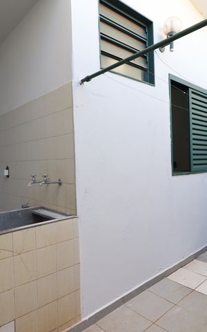 Casa para alugar com 400m², 4 quartos e 2 vagasÁrea de Serviço