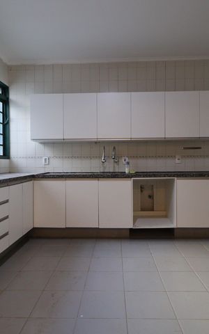 Casa para alugar com 400m², 4 quartos e 2 vagasCozinha