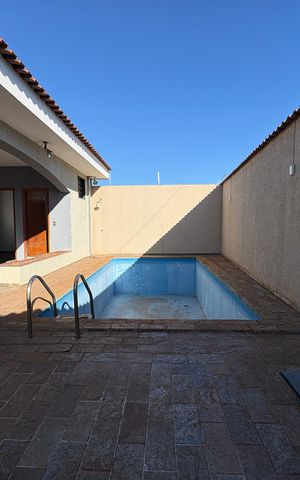 Casa para alugar com 400m², 4 quartos e 2 vagas Casa para alugar com 400m², 4 quartos e 2 vagasÁrea comum