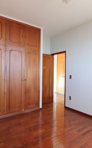 Casa para alugar com 400m², 4 quartos e 2 vagasQuarto 1