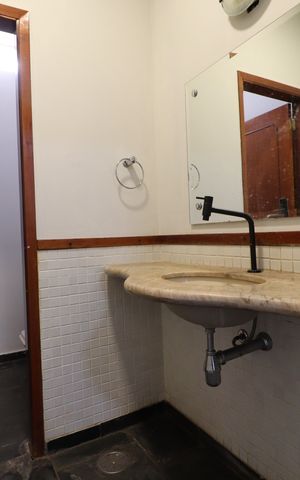 Casa para alugar com 400m², 4 quartos e 2 vagasLavabo