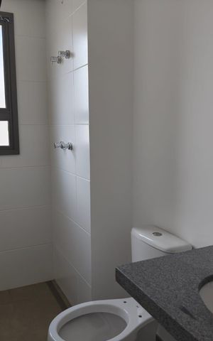 Apartamento à venda com 90m², 2 quartos e 1 vaga Apartamento à venda com 90m², 2 quartos e 1 vagaBanheiro da Suíte