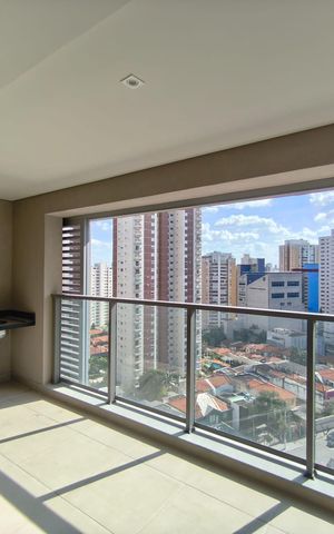 Apartamento à venda com 90m², 2 quartos e 1 vaga Apartamento à venda com 90m², 2 quartos e 1 vagaVaranda