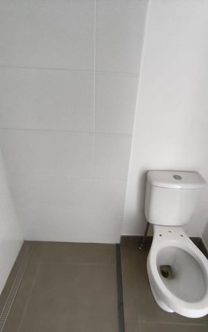 Apartamento à venda com 90m², 2 quartos e 1 vaga Apartamento à venda com 90m², 2 quartos e 1 vagaBanheiro