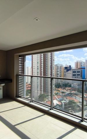 Apartamento à venda com 90m², 2 quartos e 1 vaga Apartamento à venda com 90m², 2 quartos e 1 vagaVaranda