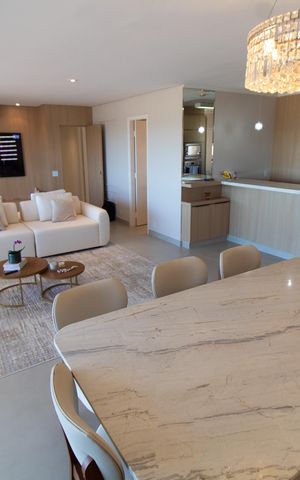 Apartamento à venda com 140m², 3 quartos e 3 vagas Apartamento à venda com 140m², 3 quartos e 3 vagasSala