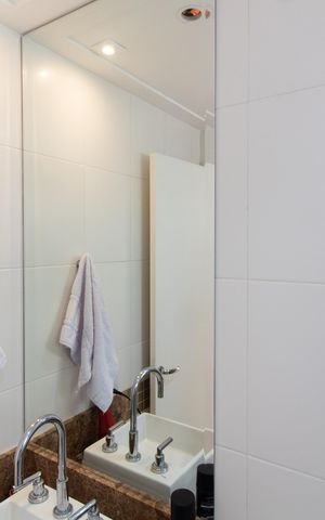 Apartamento à venda com 140m², 3 quartos e 3 vagas Apartamento à venda com 140m², 3 quartos e 3 vagasBanheiro Suíte 1