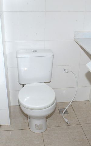 Apartamento à venda com 70m², 2 quartos e 2 vagasBanheiro da Suíte