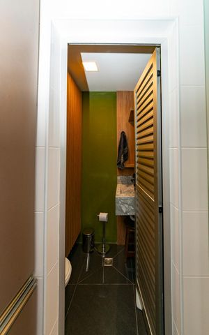 Apartamento à venda com 113m², 4 quartos e 2 vagas Apartamento à venda com 113m², 4 quartos e 2 vagasBanheiro de serviço