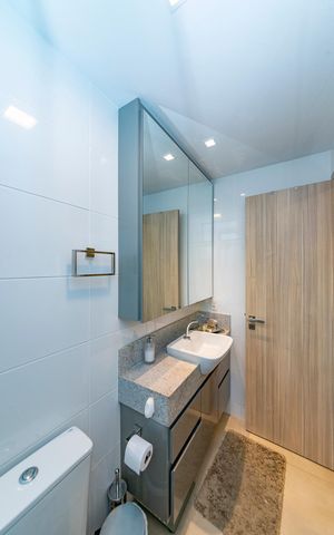 Apartamento à venda com 113m², 4 quartos e 2 vagas Apartamento à venda com 113m², 4 quartos e 2 vagasBanheiro da Suíte