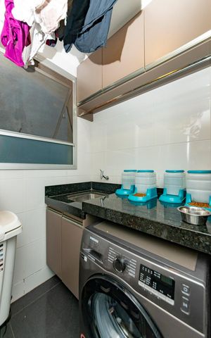 Apartamento à venda com 113m², 4 quartos e 2 vagas Apartamento à venda com 113m², 4 quartos e 2 vagasÁrea de Serviço