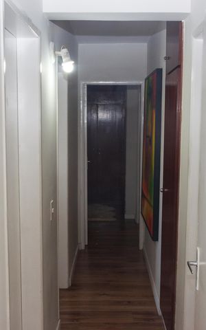 Apartamento à venda com 80m², 3 quartos e 2 vagas Apartamento à venda com 80m², 3 quartos e 2 vagasCorredor