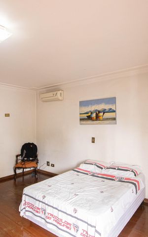 Casa de condomínio à venda com 405m², 6 quartos e 8 vagas Casa de condomínio à venda com 405m², 6 quartos e 8 vagasSuíte 1