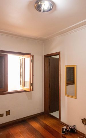 Casa de condomínio à venda com 405m², 6 quartos e 8 vagas Casa de condomínio à venda com 405m², 6 quartos e 8 vagasSuíte 3