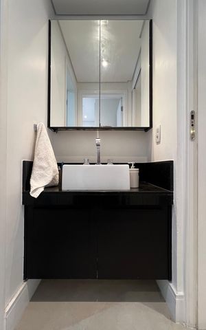Apartamento para alugar com 84m², 2 quartos e 2 vagas Apartamento para alugar com 84m², 2 quartos e 2 vagasBanheiro da Suíte 1