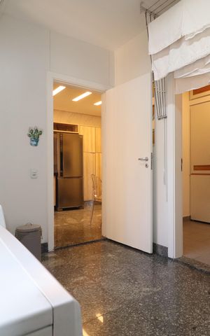 Apartamento à venda com 260m², 3 quartos e 4 vagasÁrea de Serviço