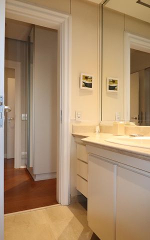 Apartamento à venda com 260m², 3 quartos e 4 vagasBanheiro Social