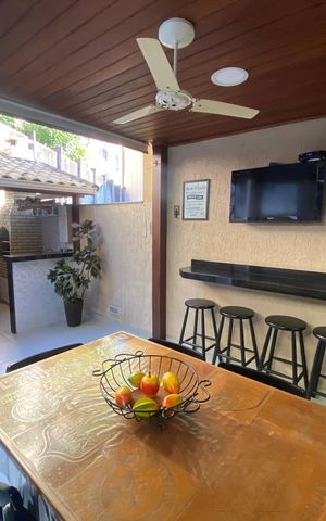Casa à venda com 75m², 2 quartos e 1 vaga Casa à venda com 75m², 2 quartos e 1 vagaÁrea Gourmet