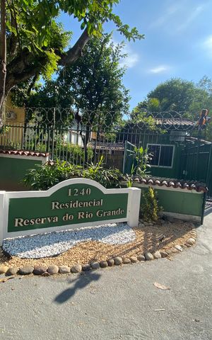 Casa à venda com 75m², 2 quartos e 1 vaga Casa à venda com 75m², 2 quartos e 1 vagaEntrada Condominio