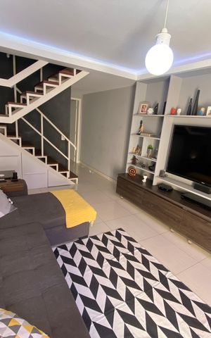 Casa à venda com 75m², 2 quartos e 1 vaga Casa à venda com 75m², 2 quartos e 1 vagaSala