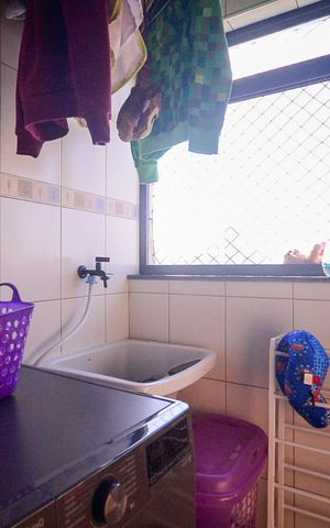 Apartamento à venda com 82m², 3 quartos e 2 vagas Apartamento à venda com 82m², 3 quartos e 2 vagasCozinha/Área de Serviço