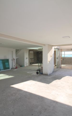 Apartamento à venda com 335m², 3 quartos e 5 vagasSala