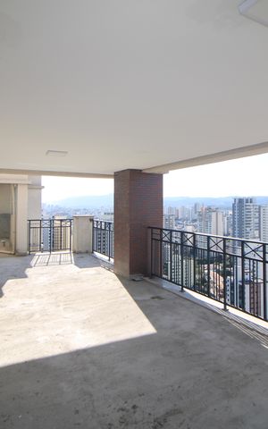 Apartamento à venda com 335m², 3 quartos e 5 vagasSala