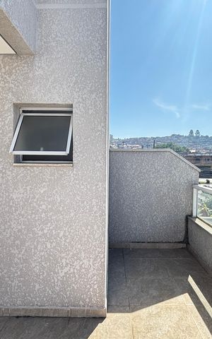 Apartamento à venda com 63m², 2 quartos e 1 vaga Apartamento à venda com 63m², 2 quartos e 1 vagaVaranda da Suite