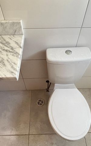 Apartamento à venda com 63m², 2 quartos e 1 vaga Apartamento à venda com 63m², 2 quartos e 1 vagaBanheiro