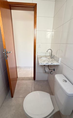 Apartamento à venda com 63m², 2 quartos e 1 vaga Apartamento à venda com 63m², 2 quartos e 1 vagaBanheiro