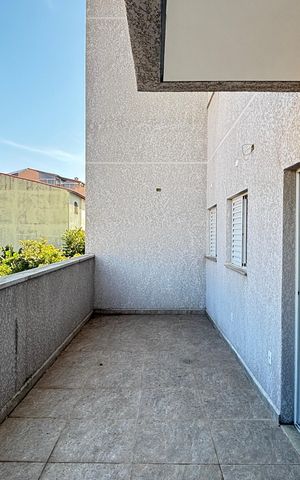 Apartamento à venda com 69m², 2 quartos e 1 vaga Apartamento à venda com 69m², 2 quartos e 1 vagaÁrea de Serviço - Varanda