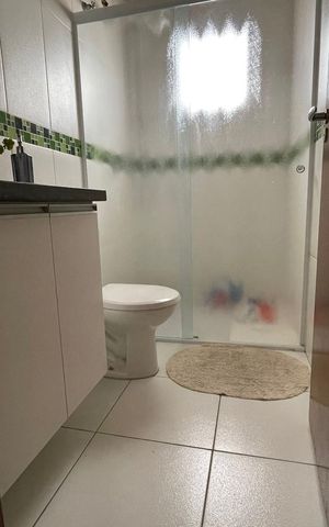 Casa à venda com 100m², 3 quartos e 2 vagas Casa à venda com 100m², 3 quartos e 2 vagasBanheiro
