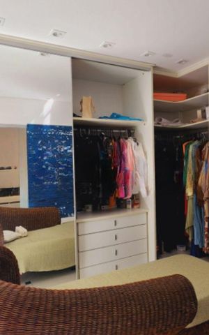 Casa de condomínio à venda com 660m², 4 quartos e 10 vagas