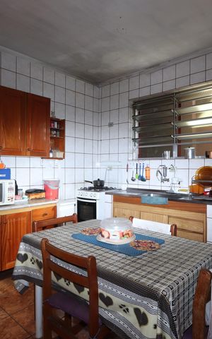 Casa à venda com 160m², 3 quartos e 3 vagasCozinha