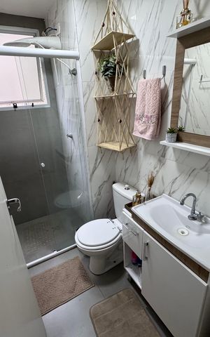 Apartamento à venda com 46m², 2 quartos e 1 vaga Apartamento à venda com 46m², 2 quartos e 1 vagaBanheiro