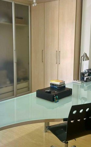 Casa à venda com 166m², 3 quartos e 5 vagas